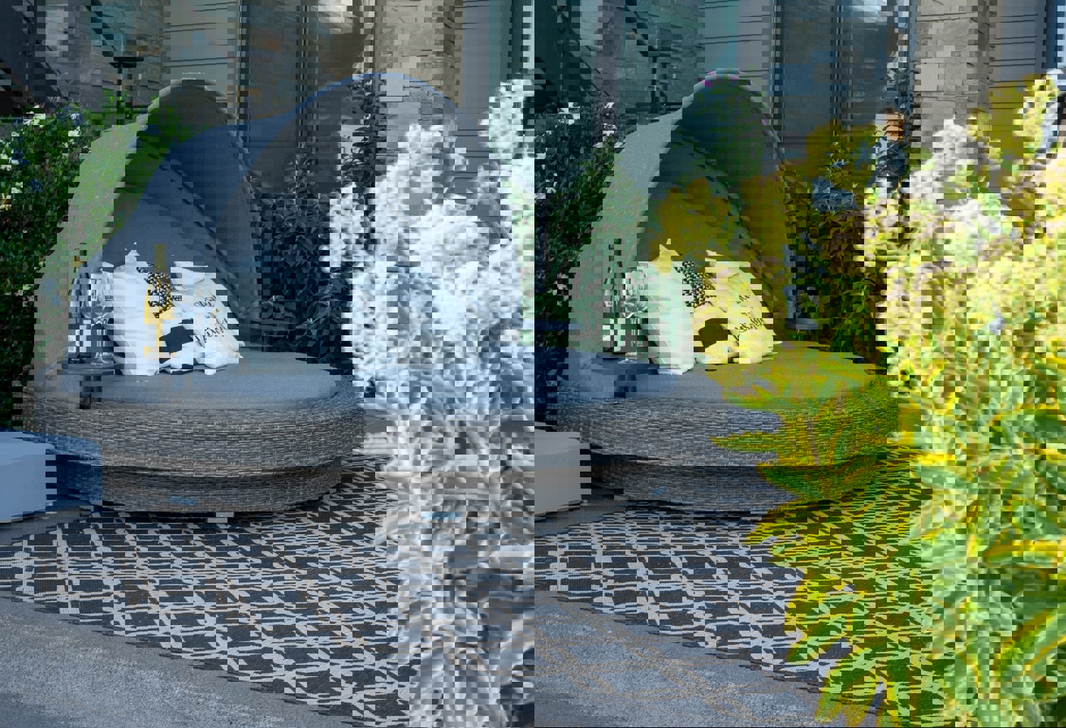 Item 04